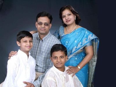 Senior Consultant orthopedic surgeon.
CHL hospital. Indore.