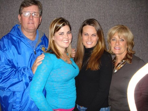 CoachSmithTN's profile picture. I coach people to improve their health while increasing their wealth.  Tweet me for more info.