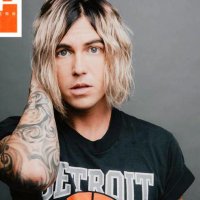 Kellin Quinn (@gxldenstray) 's Twitter Profile