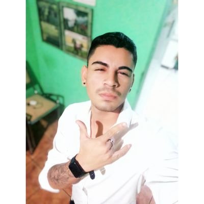 Feliper16893053's profile picture. 