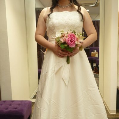 28歳60キロの👰2020.6延期→2022.12月予定💒ダイエット頑張ります💦情報収集垢