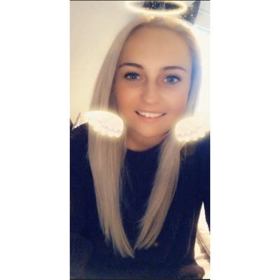 C_Hill2309's profile picture. snapchat - charhill92