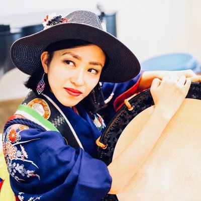 TAIKO DRUM ARTIST
on TAIKO, PIANO, VOCALS, DANCE, and KOTO to my ORIGINAL MUSIC, TRADITIONAL, COVERS, etc 
WELL-BEING Activist and EDUCATOR
和太鼓アーティスト/エヴァ・ケストナー