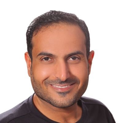 (Social Critic — ناقد اجتماعي)
أطرد من يسيء الأدب، ولست مسؤولًا عن سوء تربيته.
لا أخشى التهديد. أواجه الفكر بالفكر، وأحترم من يحترم.
رأيي مكفول بالديمقراطية.