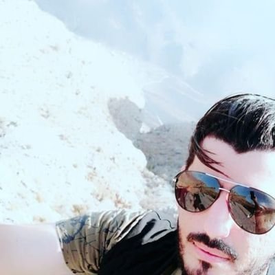 السلام عليكم ورحمة الله وبركاته... شباب تابعوني علي قناتي في يوتيوب.... القناص العماني