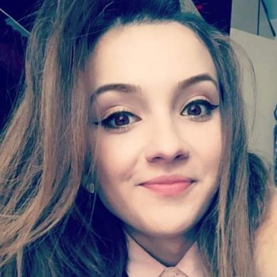 Suis je une femme très bien attirante intelligente et éduquée 😍😍😍
