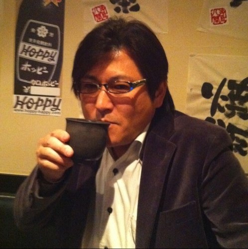 居酒屋事業の向上と普及を幅広く行い、居酒屋に関係する全ての人々のヤル気"に貢献すべく、日本居酒屋協会を発足。社団法人日本居酒屋協会理事長。全国500店舗以上の飲食事業プロデュースをしております。