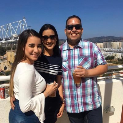 Periodista, bebedor y jodedor!! Parezco, pero no soy guevon