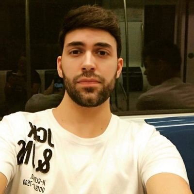 PujolCristian's profile picture. No sé usar mucho Twitter así que... 🙄
Juegos de mesa, LoL , cine, pelis y comer como un cerdo fuera de casa 🏡
Insta: cristianpujol1992
LoL: Lady Galgo