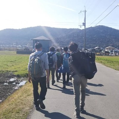 (観光部)                                                     3年男5人、女2人 、2年男2人、1年男4人、 毎週土曜日にみんなで仲良く登ってます！☺️ 部員募集中♡足が引き締まります✨ ツイートは主に3年女子✌︎ 趣味はソフトクリーム巡り🍦