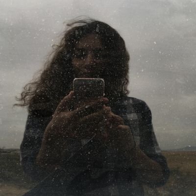 Saranichiii's profile picture. 