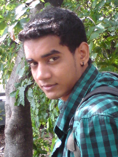 hi friends,i am interested n true friends..wanna know more about me..tweet me
http://t.co/w2QMxWFqMe