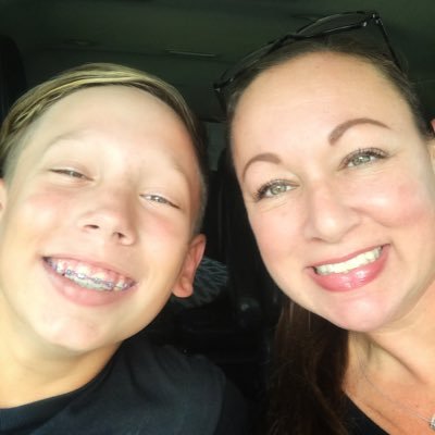 Hinson916's profile picture. 