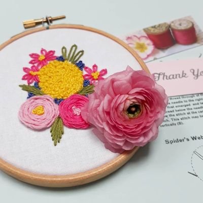 Colour loving crafter with a passion for embroidery, vintage finds and up cycling denim. https://t.co/OVpLiZHM6V. Instagram - Karenprince69
