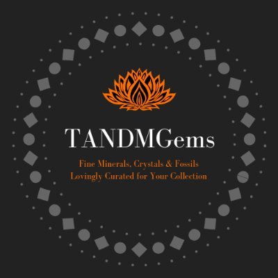 Fine #Minerals #Crystals & #Fossils, lovingly curated for energetic & aesthetic integrity. Find us on FB/IG @tandmgems #Canadian #FamilyOwned We ship worldwide.