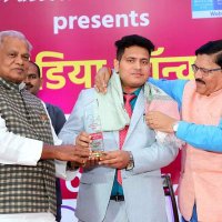 Raushan Maithil (@raushanmaithil) 's Twitter Profile Photo Raushan Maithil (@raushanmaithil) 's Twitter Profile Photo