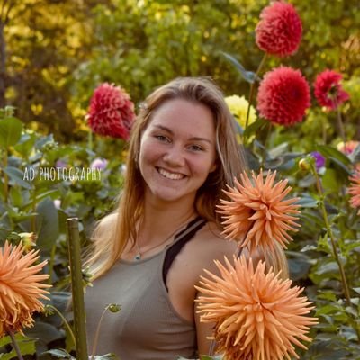 JanelleBontrag2's profile picture. seek what sets your soul on fire