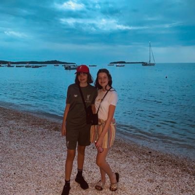 emmasaundxrs's profile picture. 