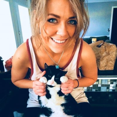 🍑Georgia girl living in the midwest | bartender | ex-software nerd👩🏼💻 | introvert | feminist | dog enthusiast | opinions=mine | she//her | BLM