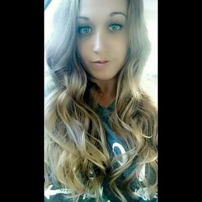 Future work-from-home Virtual Administrative Assistant, Lover of houseplants & animals, Full of Poetry & God, Finder of what puts sparks in your eyes, Stargazer