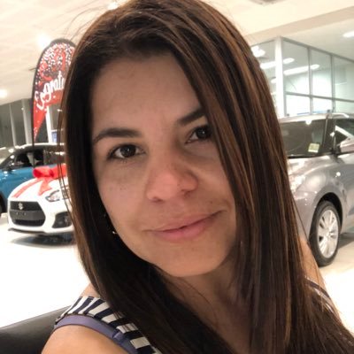 cayody's profile picture. Experta en ideas incoherentes, administradora de mi vida, también de la ajena, amante solitaria, y contadora del tiempo que falta para la eterna felicidad.
