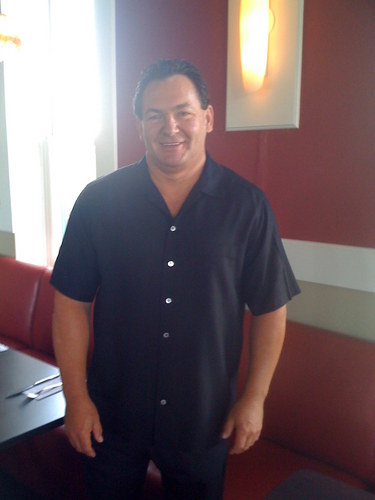 Restaurant owner and manager for years. Enjoy exercising,sports and wine. Love to meet new friends