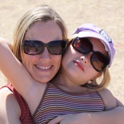 anneliseebrooks's profile picture. 🦟