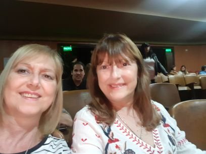 vivianedhit's profile picture. 