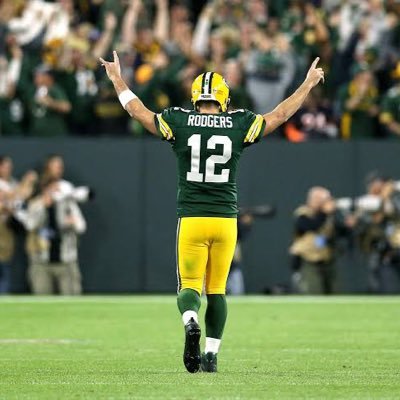 好きなチームはパッカーズ月曜日はツイート多め NBAはjazzとbucks #gopackgo   ミラノは青と黒のチームだけです