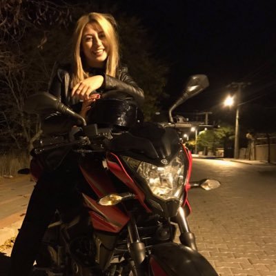 zzeynp6's profile picture. 112🚑 / perf