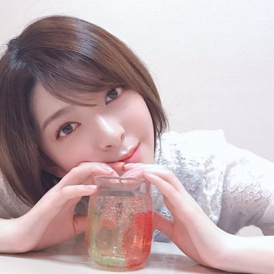 はじめまして
菅原りこ🍒  
長谷川玲奈⚾山口真帆🔮
これからもずっと応援します
目指せ1万人チームさくらんぼ🍒💕の輪
安藤千伽奈、吉崎凜子、木本優菜も応援してます🎶

ルーム作りました🍒🙆
https://t.co/KYByyFds6L