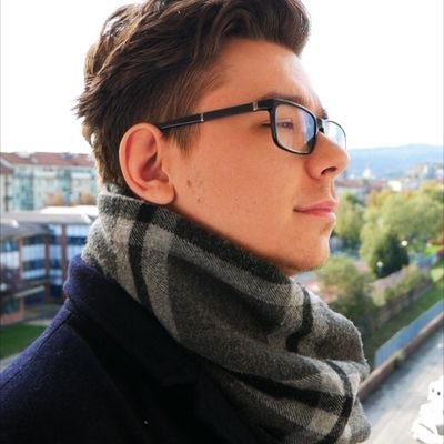 ar_rednic's profile picture. Content creator su Youtube, scrittore quando gli Dei Antichi mi concedono il tempo.