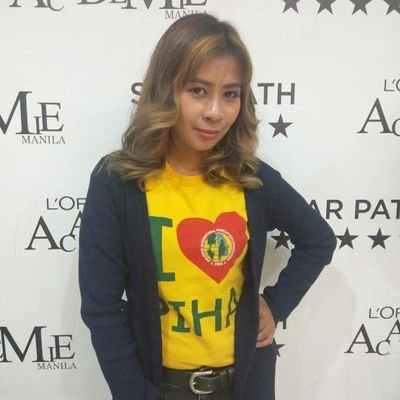 divine_grace17's profile picture. 