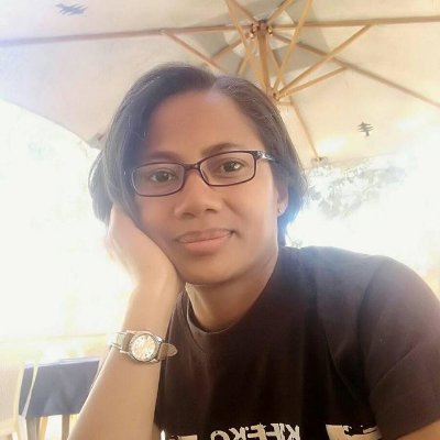 mahholy's profile picture. Journaliste