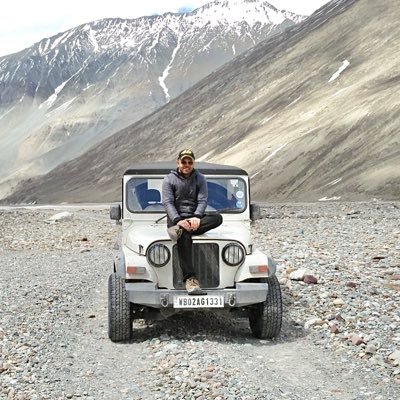sumitro_in's profile picture. Traveler, Foodie and love anything on wheels!