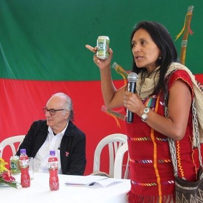 Indígena del Pueblo Nasa, fundadora de @cocanasa, primera empresa colombiana de la Hoja de Coca.
Politóloga y Magister en Geografía.