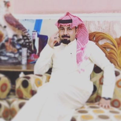 ابن جنوب لويقال حضري مروض الموضه على اسلوب الاعراب عطرن فرنسي لكن عزته يعربي متشيخاً طيبه على كل الاطياب الشمري