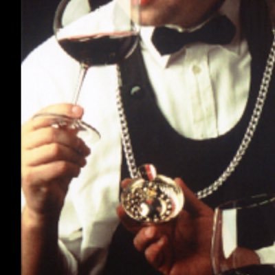 RougeSillery's profile picture. Trying to survive the best intentions of my compatriots. “Put the phone down. Pick your head up. Stay to your right.” $TSLAQ and other frauds. 🏳️‍🌈🇺🇸