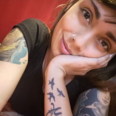 GeraldineWaall's profile picture. 1.72 mts de mañas y 54 kilos de ogro