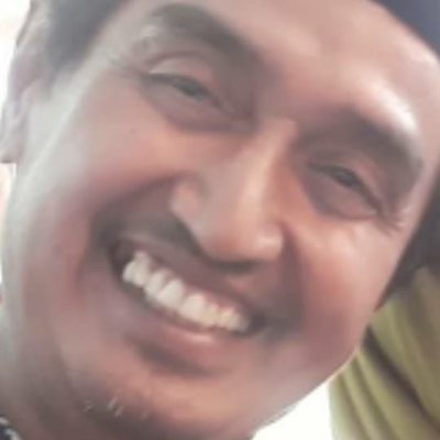 Ketua Yayasan Pesantren Annajaat menyelenggarakan Pondok Pesantren, Majlis Ta'lim, pendidkan formal : RA(TK), MI(SD), SLB, MTs(SMP), MA(SMA) dan kegiatan sosial