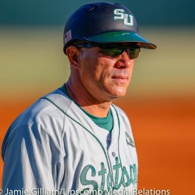 Head Baseball Coach at Stetson University. Author of “Walk Off Winning” @wileybusiness published @Stetsonbaseball