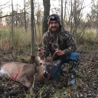 herr_ball1's profile picture. Stay low key and let them assume