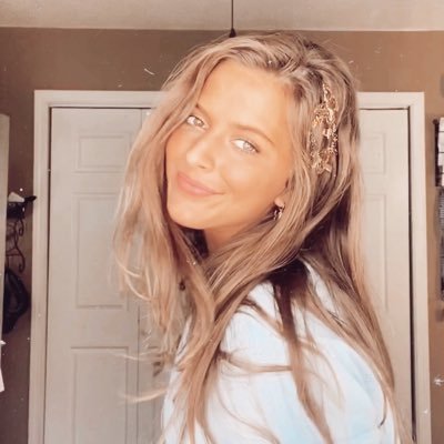 Hello, Idk what to put yet🤷🏽♀️... I've had this account over 3 years and I still don't know... sc~https://t.co/PohRsn8zd9 insta~Macyglass