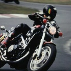 vmax乗り
猫好き
栃木のバイク乗りは100%フォロー
無言フォロー失礼します

終のバイクのつもりで
2台目のVmax購入
息子のレブルと親子ツーしたいんだが・・・