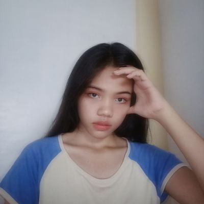 @noemielynn_ | ur like bot