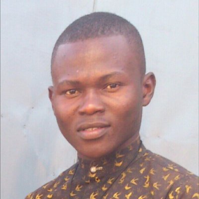 NGUÉABAYE NGUENDONGAR dit
Le paradoxe de la vie, c'est qu'il y a des gens qui naissent aveugles tandis qu'il y d'autres qui meurent les yeux ouverts.