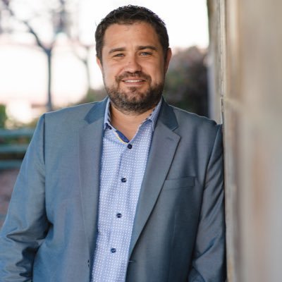 By day: President @ Digital Impact & | By night: political nerd, tech geek & music lover... who am I kidding... By night: President at Digital Impact & #busy