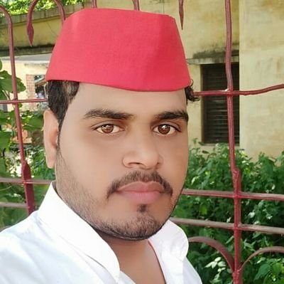 Ajay yadav.. Kabrai nagar adhyach mahoba samajvadi party.. Akhilesh bhaiya jindabad