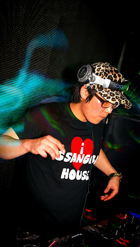 ssangbatechno's profile picture. DJ SSANGBA
Partymaker Crew
Techno & Progressive
http://t.co/opm7Vc6TH8