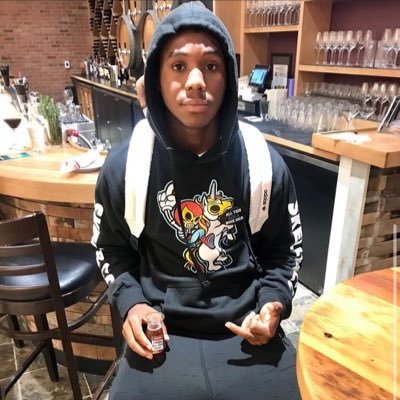 what it dew baybeee - follow me if you want